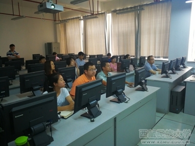 財(cái)經(jīng)學(xué)院攜手知名軟件公司，共筑虛擬桌面云培訓(xùn)新篇章，深化計(jì)算機(jī)軟硬件研發(fā)合作